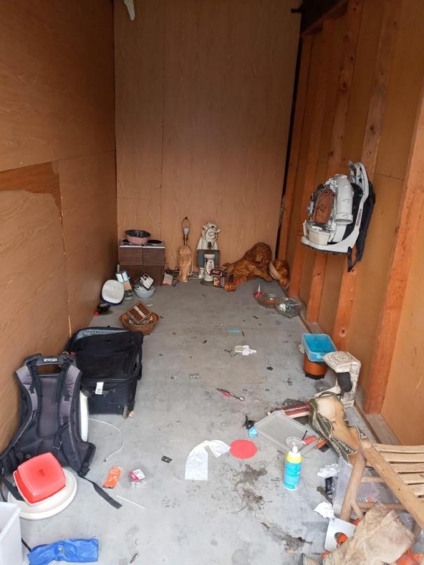 Storage Unit Auction in Linden , NC at 247 Storeit Linden ends on 16th